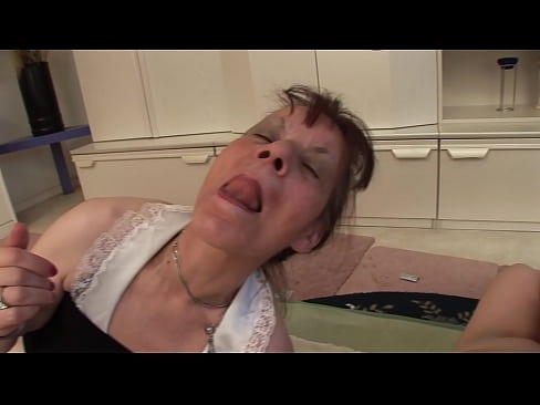 ❤️ Bi amona eta aitona batek hirukotea dute Azal pornoa %eu.vegasservice.ruan ❌️❤